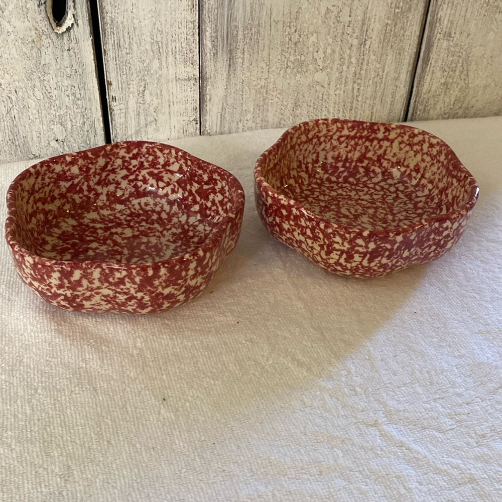 ROSEVILLE red sponge wear wavy bowls soup cereal desert lot of 2